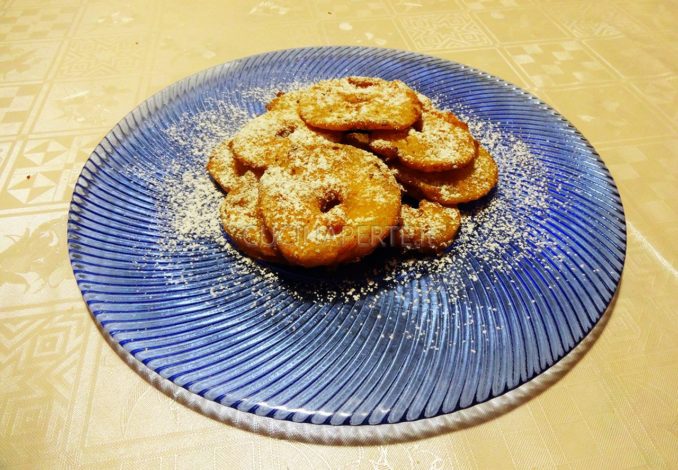 Frittelle di mele alla birra