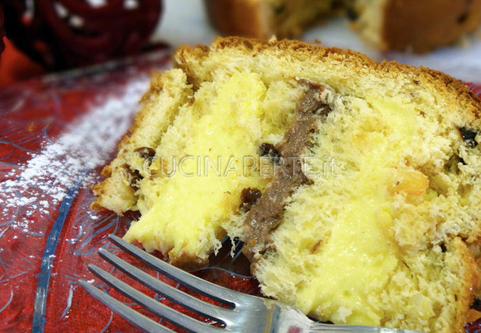 Panettone farcito di crema pasticcera