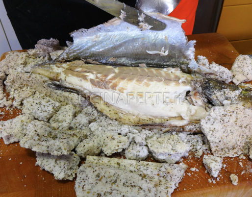 Branzino in crosta di sale