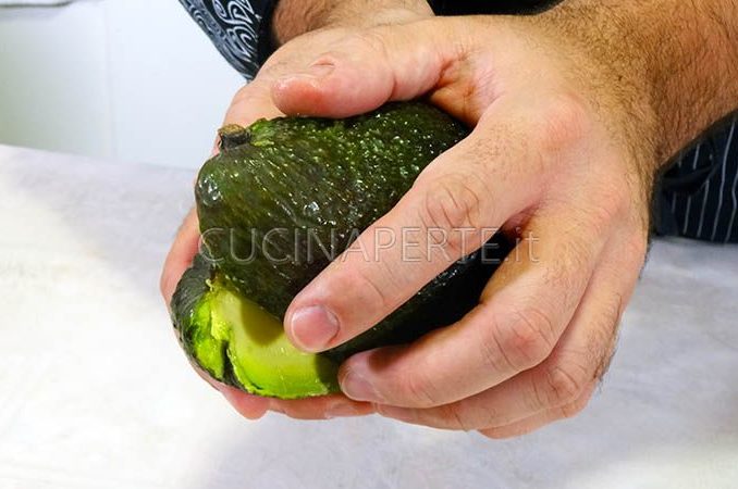 Aprire l'avocado