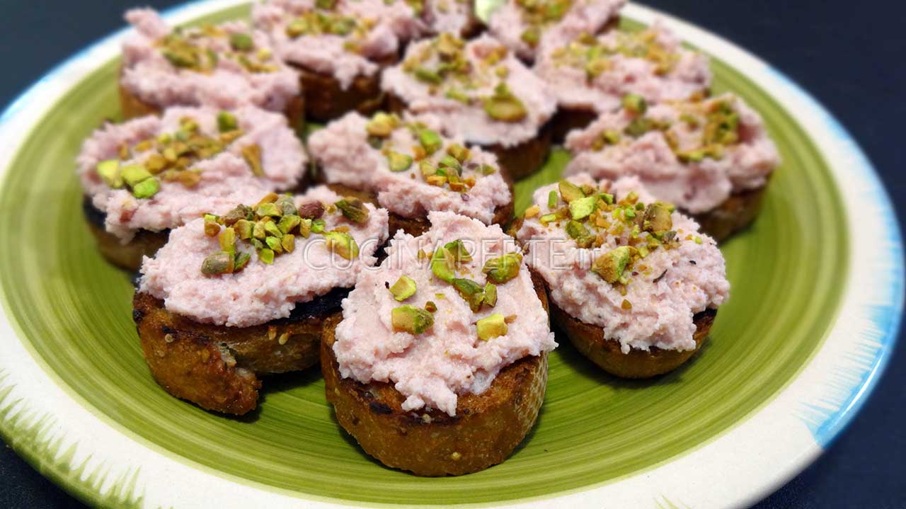 Crostini con Mousse di Mortadella Cucina per Te