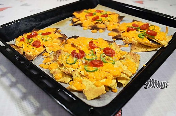 Nachos e formaggio fuso