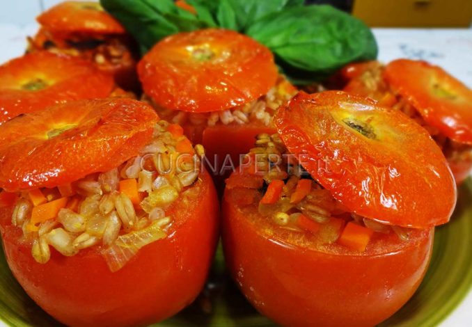 Pomodori ripieni di farro