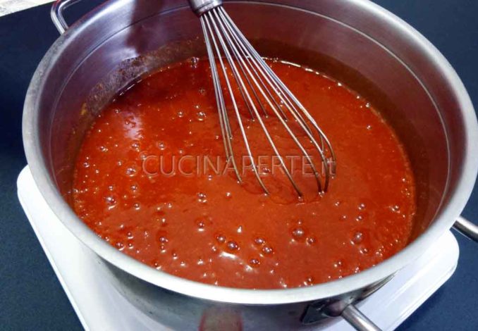 Cuocere la salsa