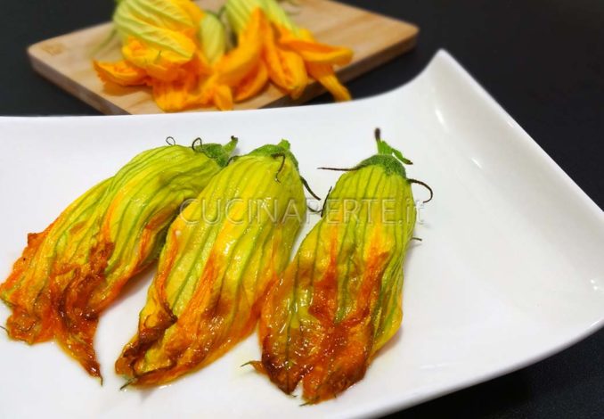 Fiori di zucca ripieni al forno