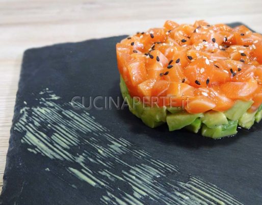 Tartare di salmone e avocado