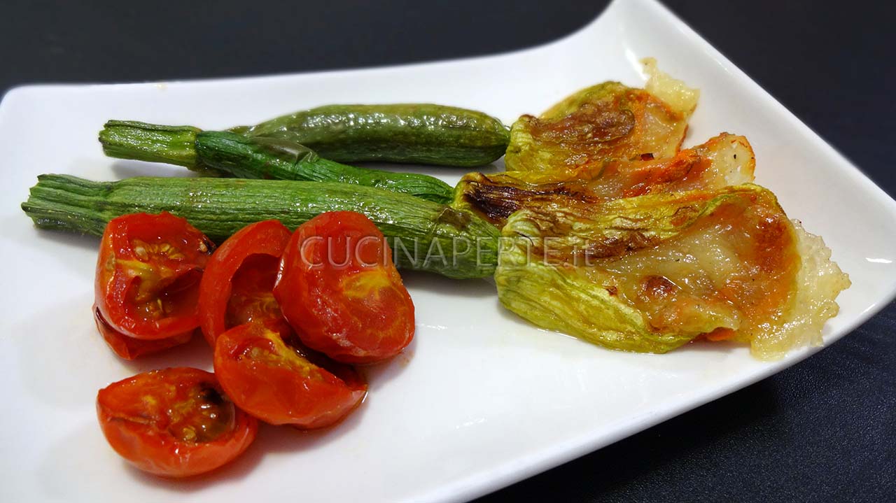 zucchine con fiore in padella