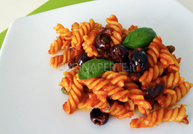 fusilli con passata