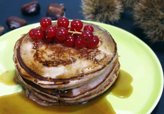 Pancakes alle castagne impiattati