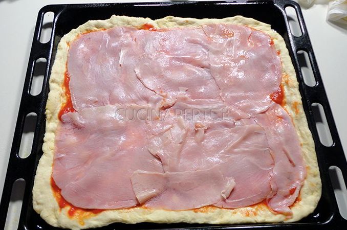 Pizza con Prosciutto