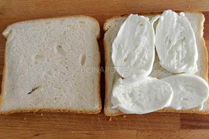 Toast e mozzarella