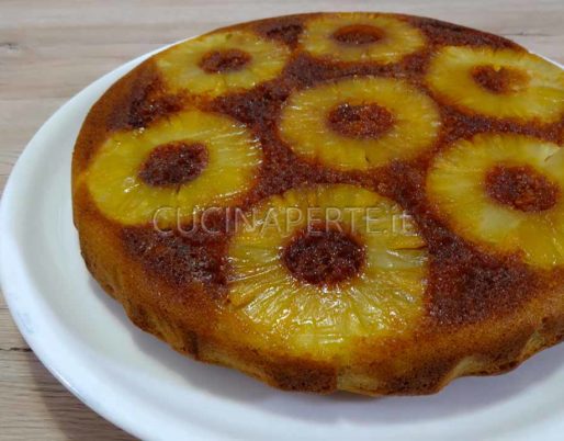 Torta rovesciata all'ananas