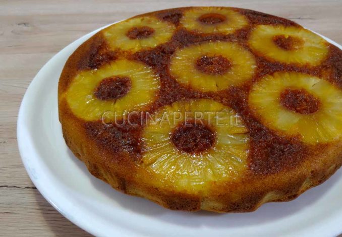 Torta rovesciata all'ananas