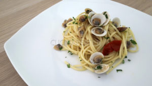 Spaghetti con vongole