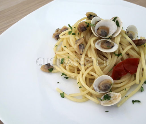 Spaghetti con vongole