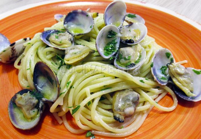 Spaghetti alle vongole impiattati