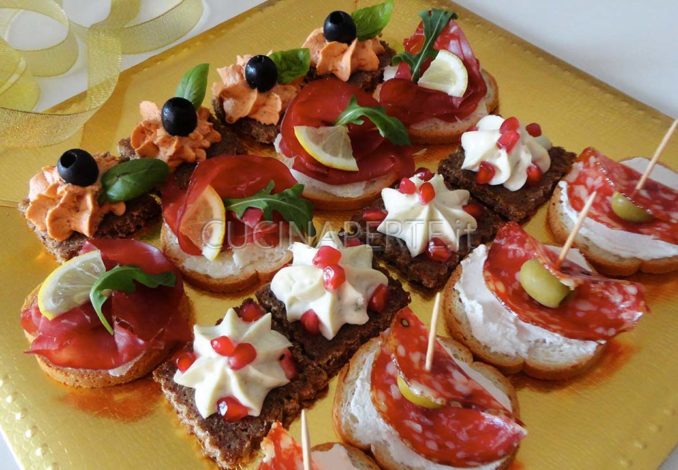 Antipasti Di Natale Eleganti.Canape Tartine Per Aperitivo Cucina Per Te