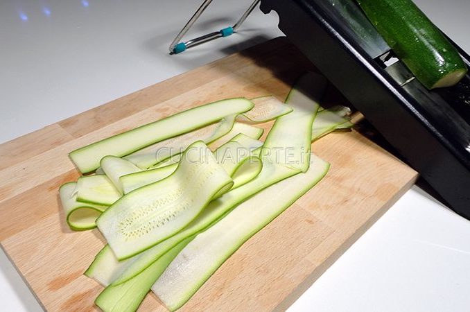 Affettare le zucchine