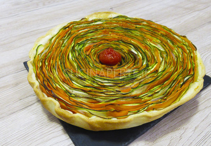 Torta salata di verdure a spirale