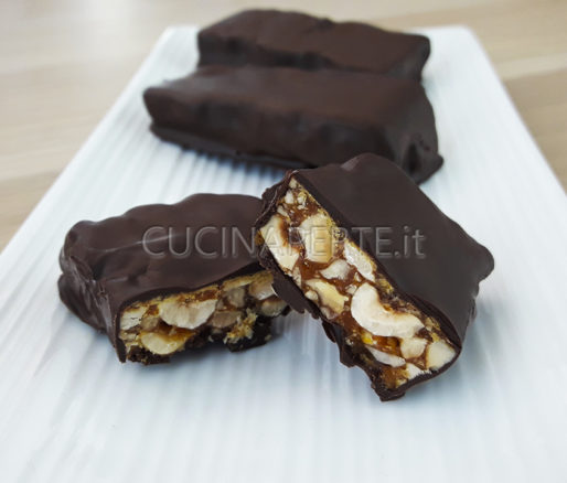 Torrone nocciole e cioccolato